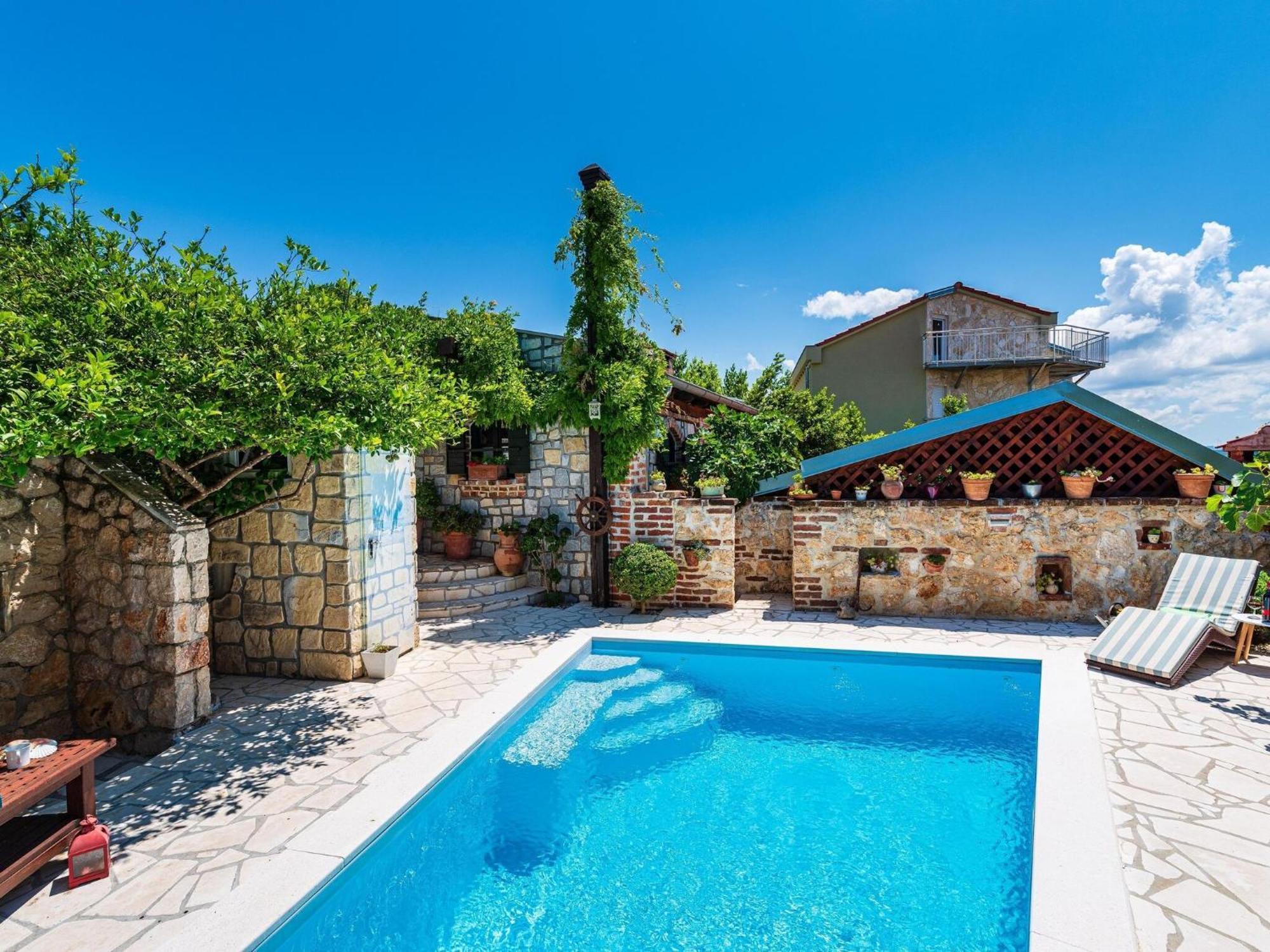 Beautiful Holiday Home With Private Pool, Nice Garden With Relax Area, Taverne Maslenica Eksteriør billede